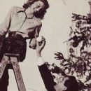 Evelyn Keyes and Glenn Ford