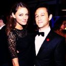 Joseph Gordon-Levitt and Phoebe Tonkin