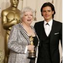 Winner Thelma Schoonmaker and Orlando Bloom - The 77th Annual Academy Awards (2005)